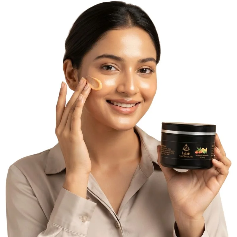 3S Lulur Black With Niacinamide Body Scrub | Brightening & Exfoliating Body Scrub for Smooth, Soft-Looking Skin | 150g